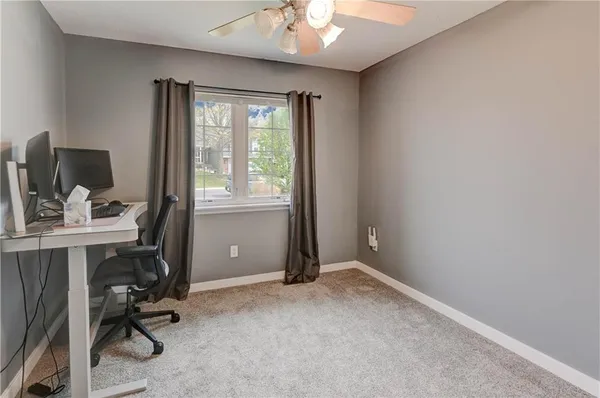 $524,900 | 632 Southwest Lakeview Drive, Grain Valley, MO 64029