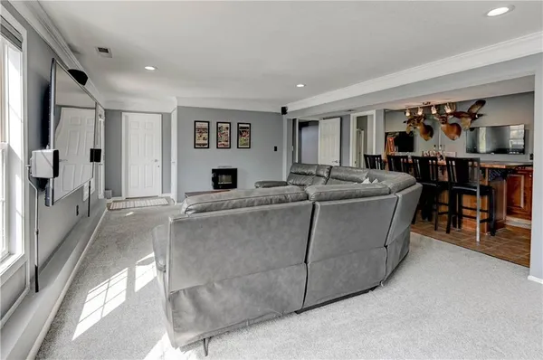 $524,900 | 632 Southwest Lakeview Drive, Grain Valley, MO 64029