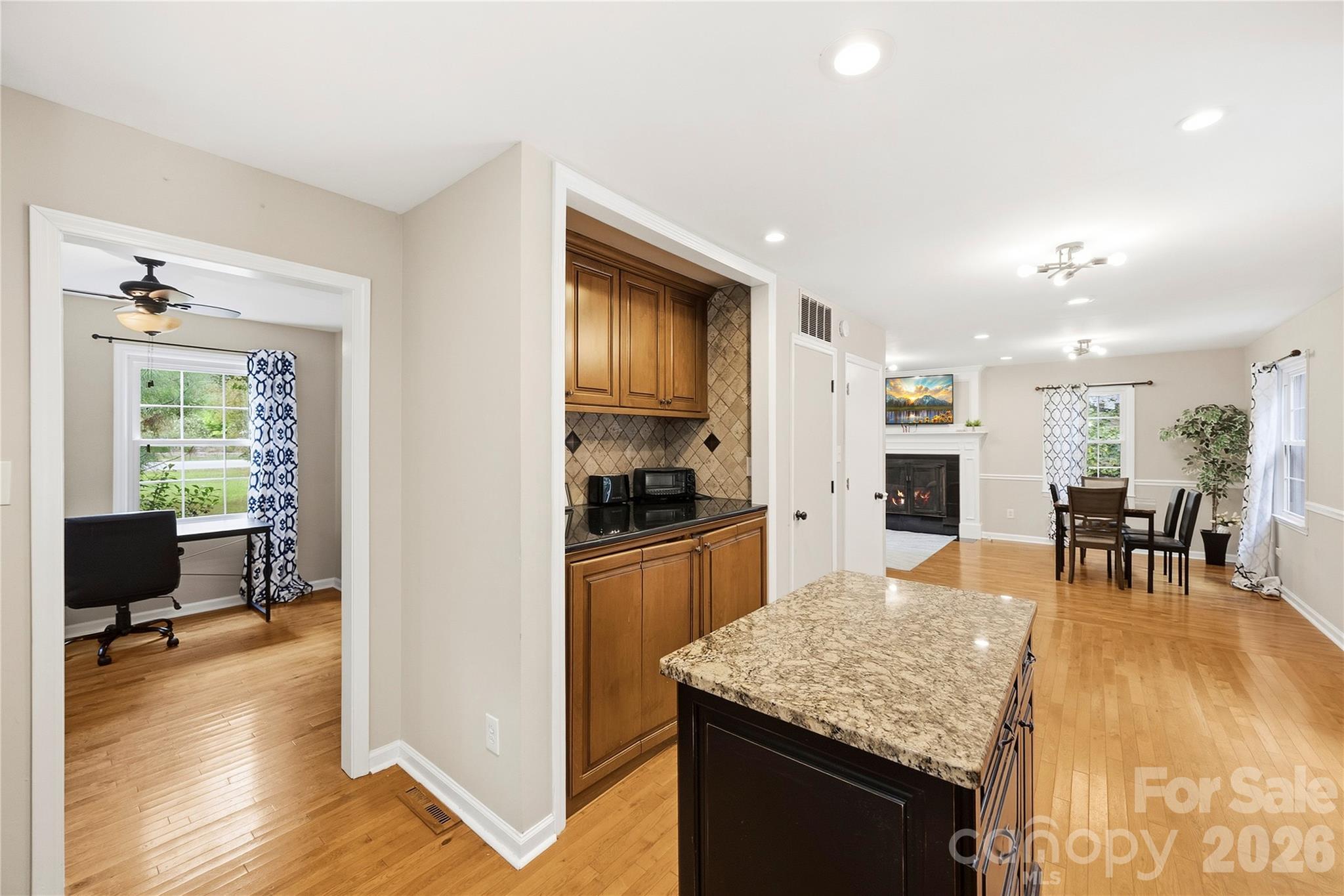 3724 Beulah Church Road Matthews, NC 28104 - Photo 13 of 39 Gallery Image 13