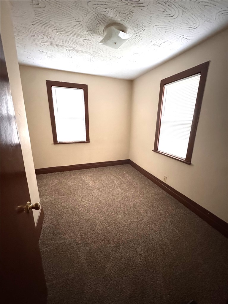 22 Vose Street Rochester, NY 14605 - Photo 12 of 19