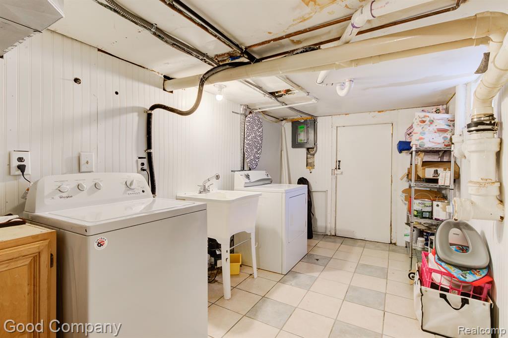 3119 South Adams Road Rochester Hills, MI 48309 - Photo 27 of 34