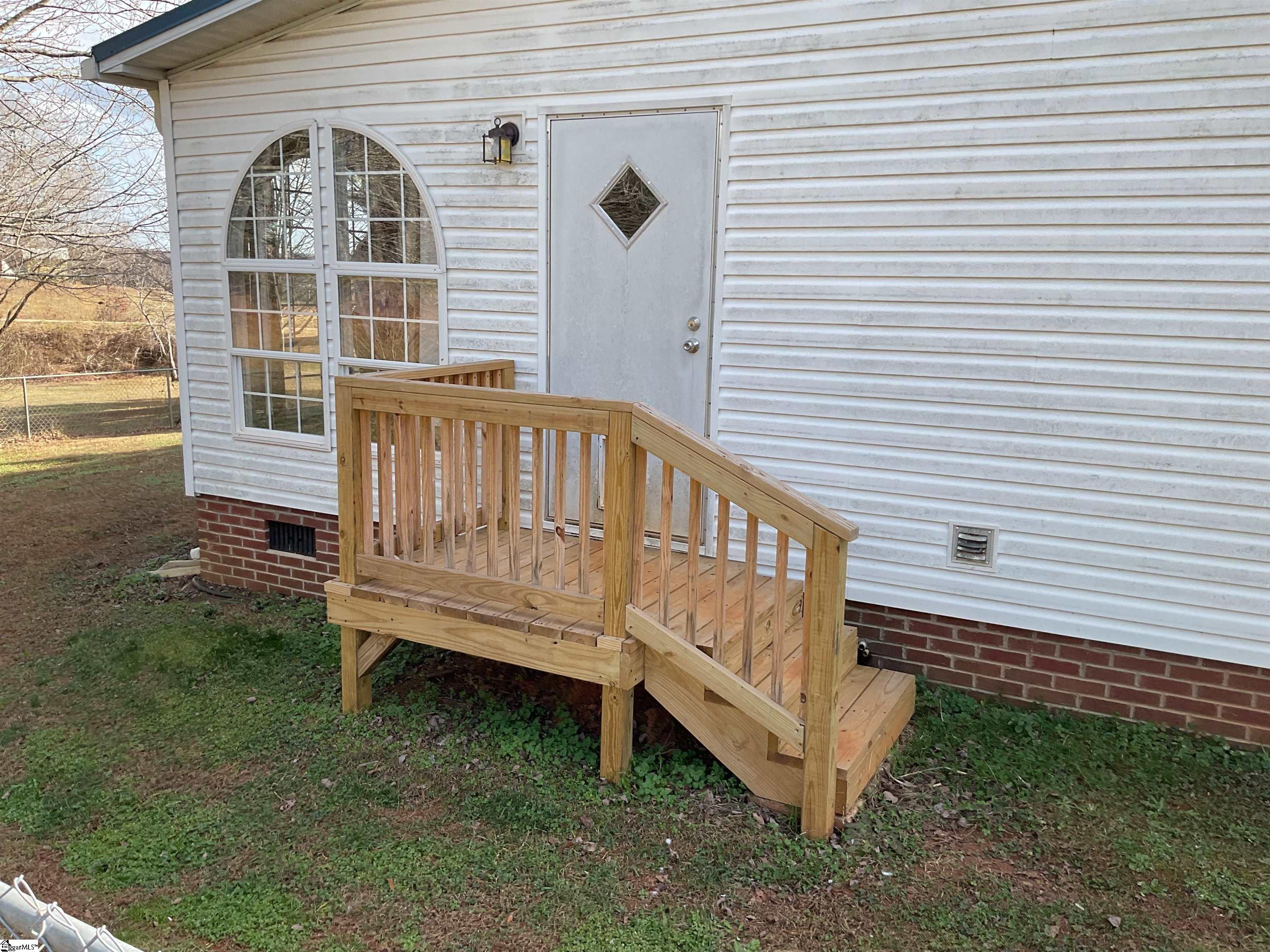 117 Bridgewater Road Pickens, SC 29671 - Photo 4 of 11
