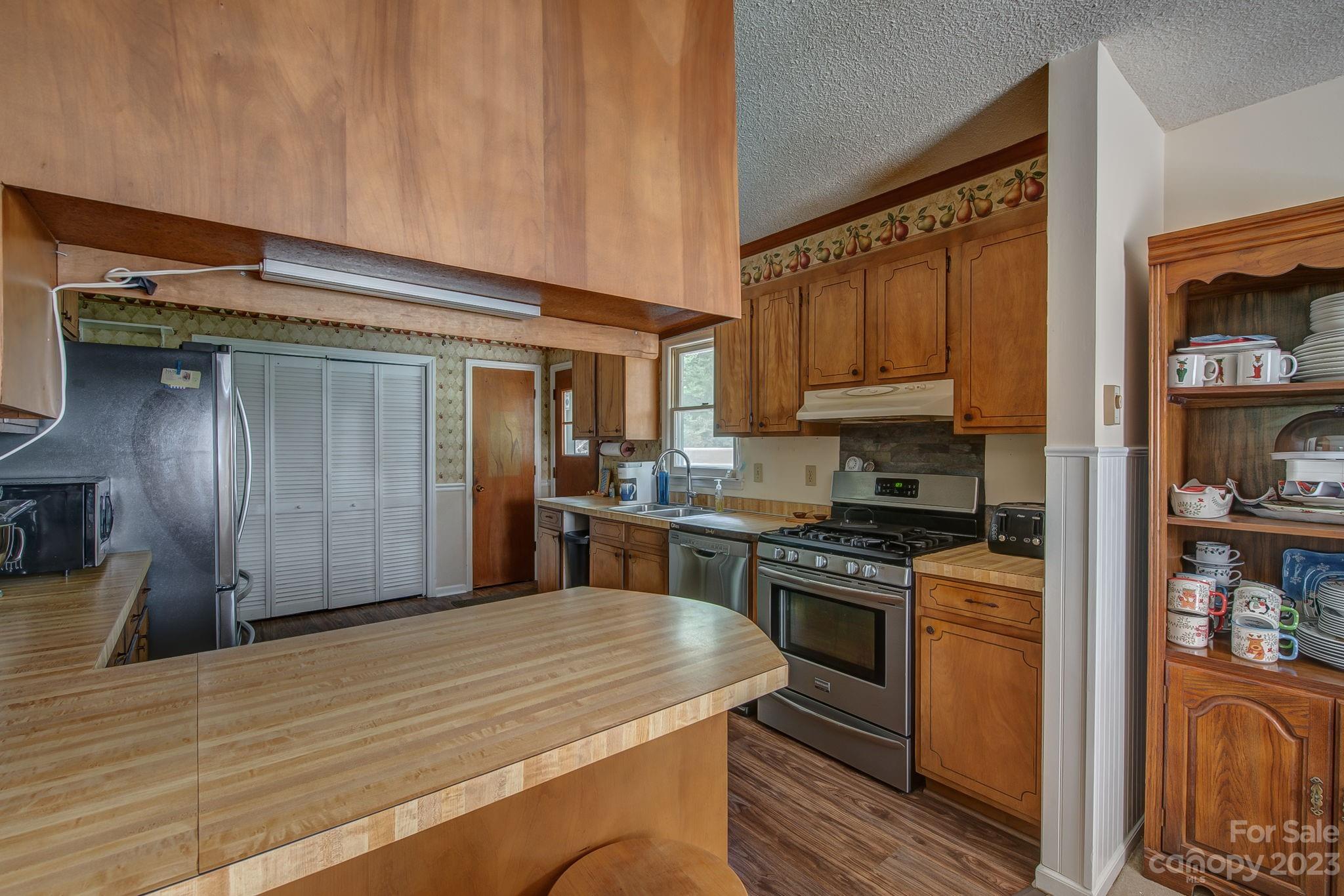 734 Riddle Mill Road Clover, SC 29710 - Photo 15 of 35 Gallery Image 15