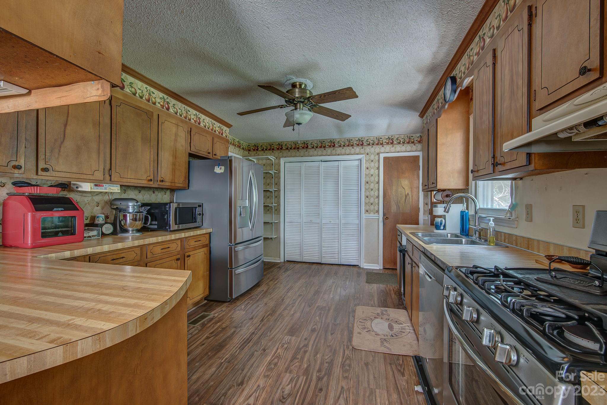 734 Riddle Mill Road Clover, SC 29710 - Photo 16 of 35 Gallery Image 16