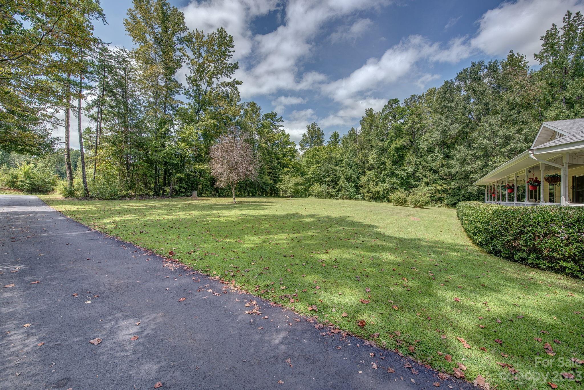 734 Riddle Mill Road Clover, SC 29710 - Photo 3 of 35 Gallery Image 3