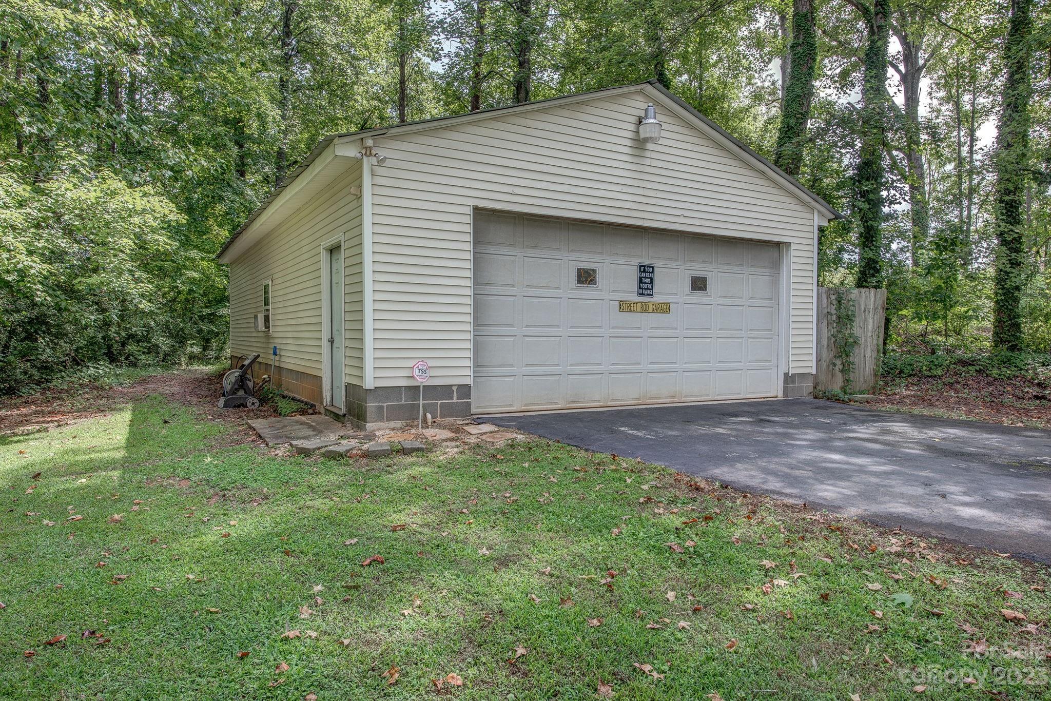 734 Riddle Mill Road Clover, SC 29710 - Photo 33 of 35 Gallery Image 33
