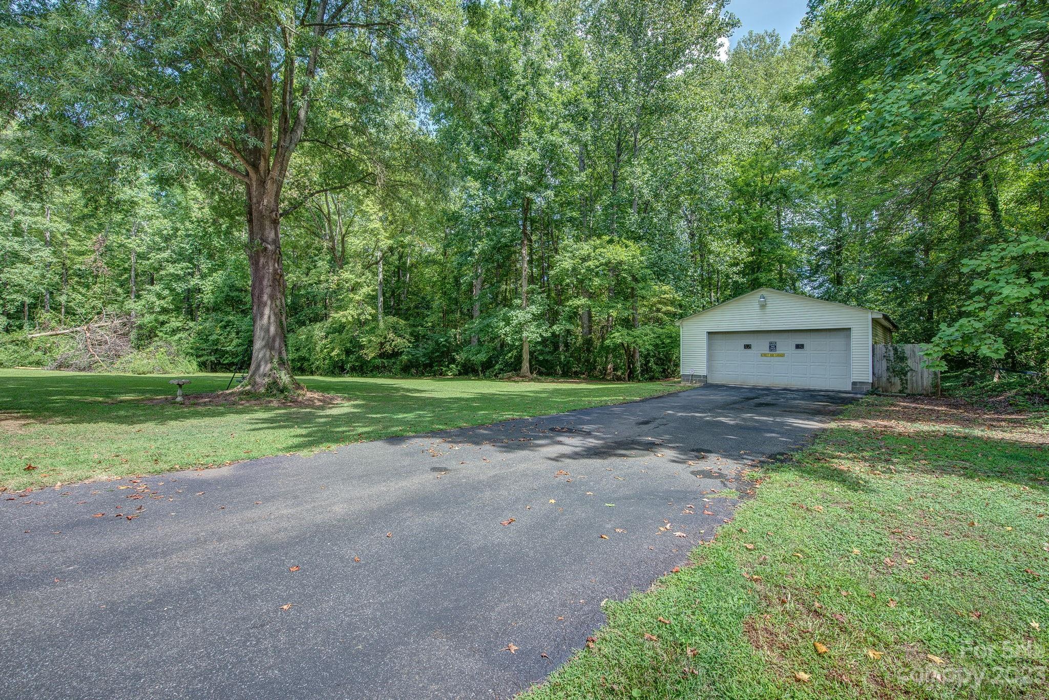 734 Riddle Mill Road Clover, SC 29710 - Photo 34 of 35 Gallery Image 34