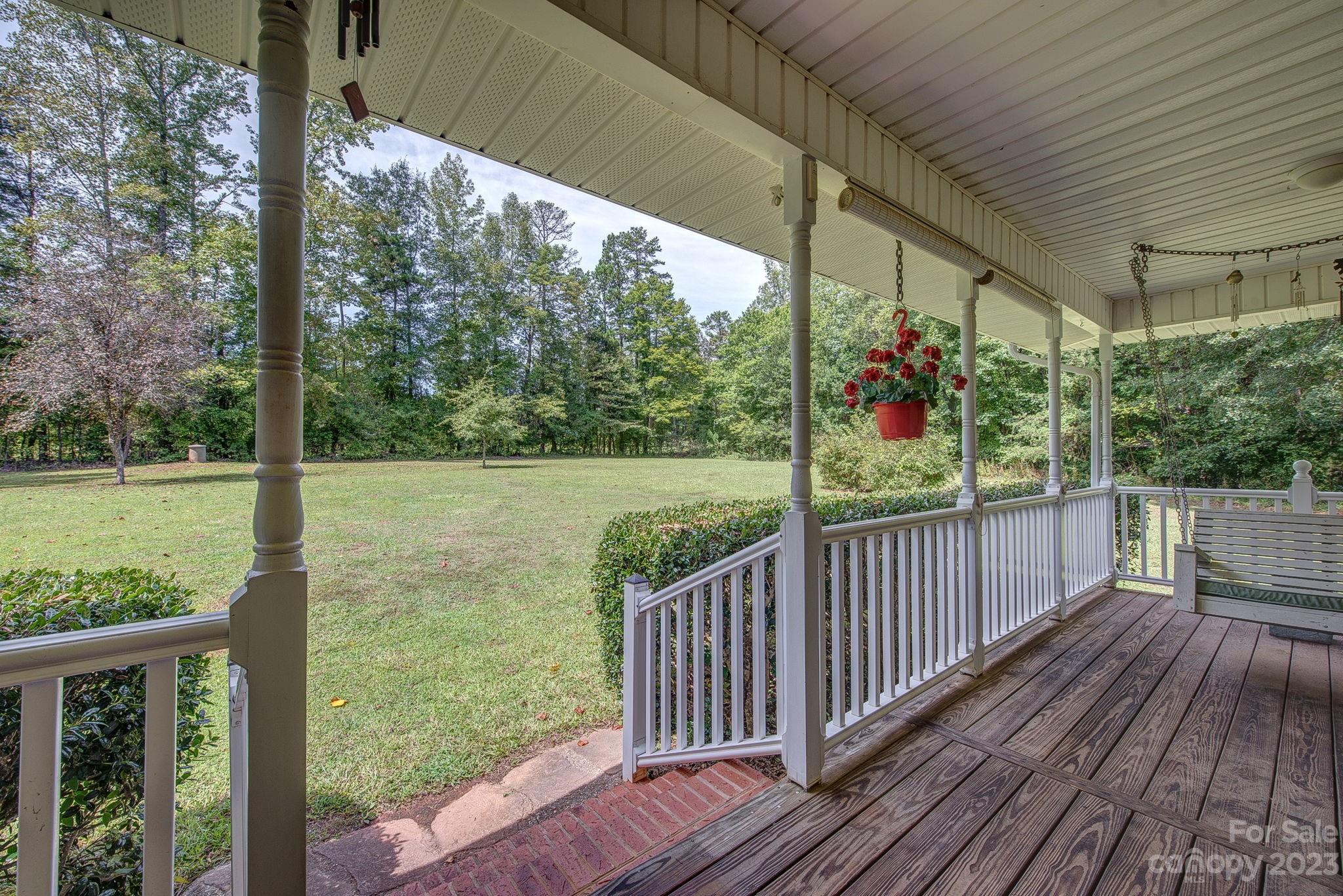 734 Riddle Mill Road Clover, SC 29710 - Photo 5 of 35 Gallery Image 5