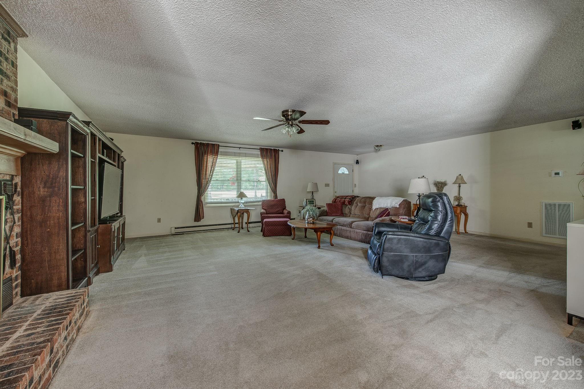734 Riddle Mill Road Clover, SC 29710 - Photo 9 of 35 Gallery Image 9