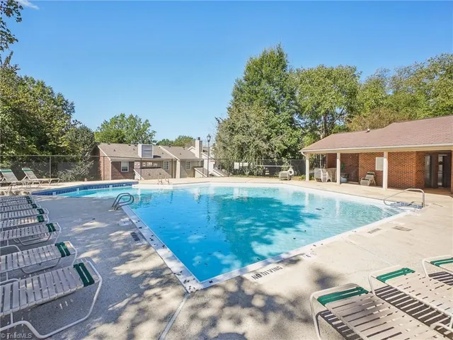 $156,000 | 2739 Cottage Place, Greensboro, NC 27455