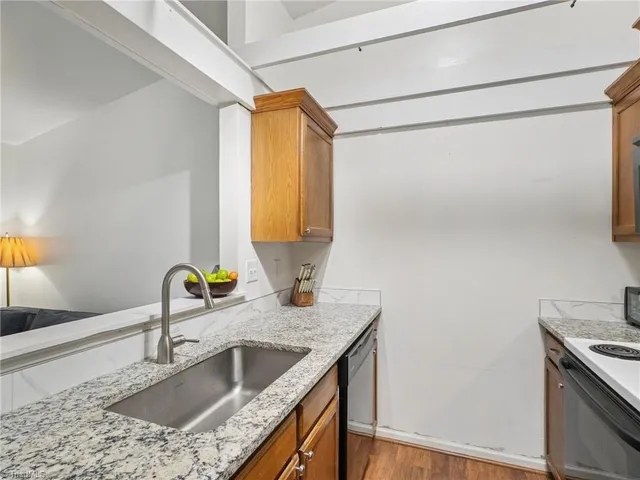 $156,000 | 2739 Cottage Place, Greensboro, NC 27455