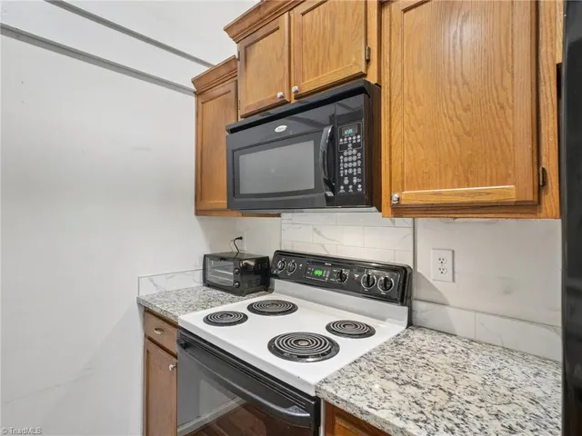 $156,000 | 2739 Cottage Place, Greensboro, NC 27455