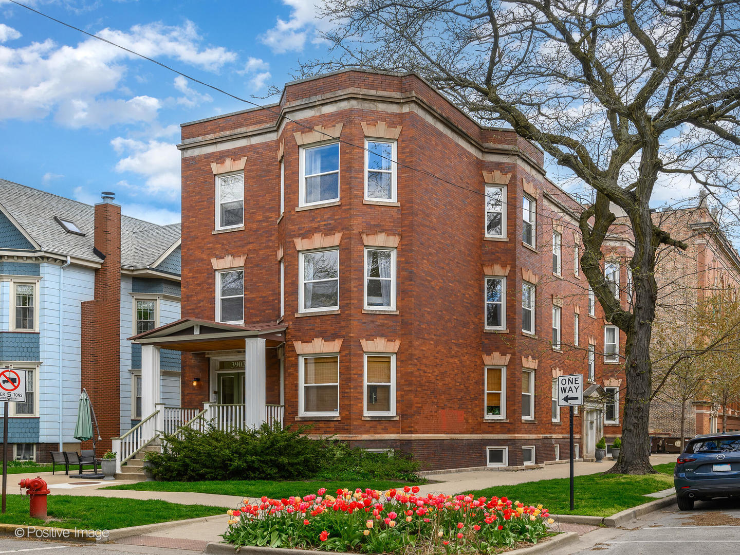 3903 North Seeley Avenue, Unit 3 Chicago, IL 60618 - Photo 1 of 20 a front view of a building