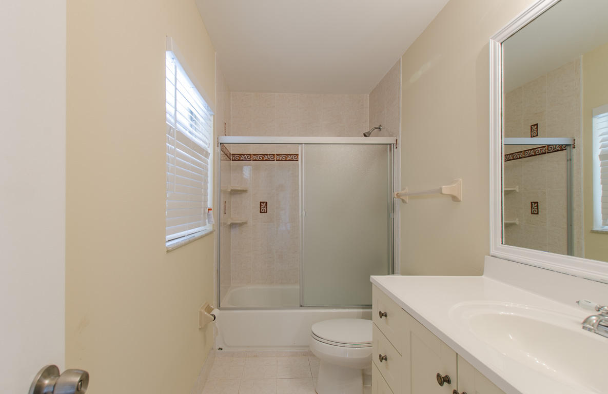23135 Southwest 55th Avenue Boca Raton, FL 33433 - Photo 18 of 26 Guest Bathroom