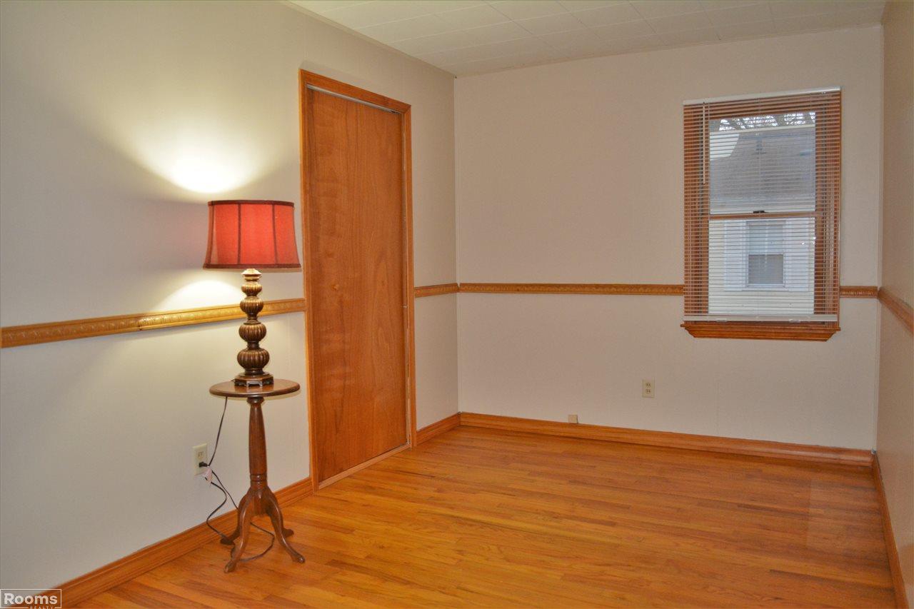 24651 Harrison Street Harrison, MI 48045 - Photo 11 of 19