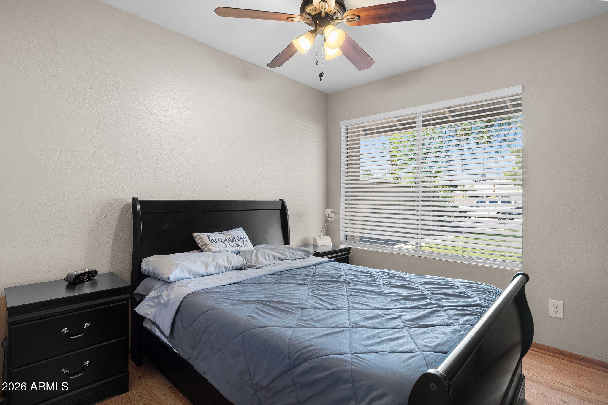 2439 West Kathleen Road Phoenix, AZ 85023 - Photo 18 of 24 2439 W Kathleen