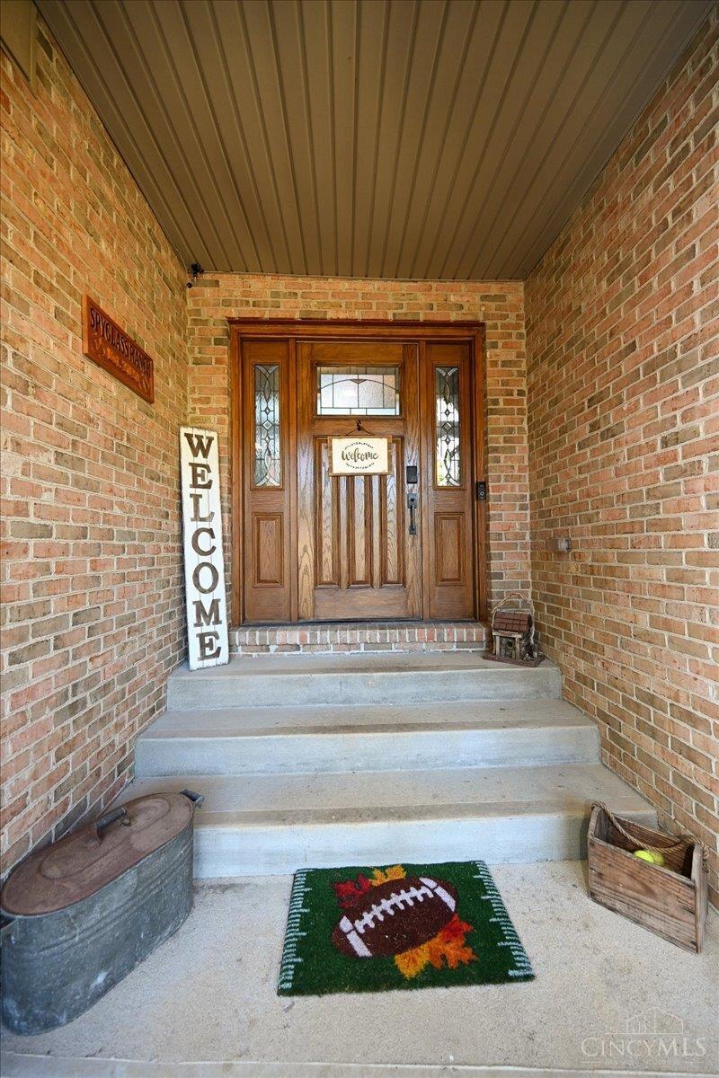 3483 Spyglass Ridge Hamilton, OH 45013 - Photo 3 of 75 Gallery Image 3