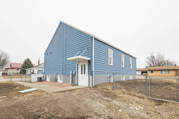 $249,900 | 701 South Madison Street, Cuba City, WI 53807