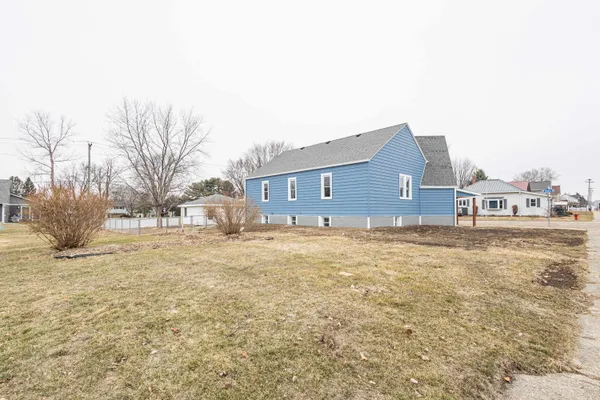 $249,900 | 701 South Madison Street, Cuba City, WI 53807
