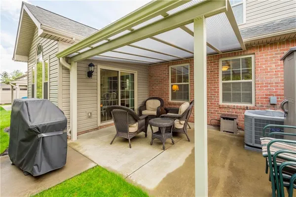 $495,000 | 3012 Laura Lane, Lawrence, PA 15055