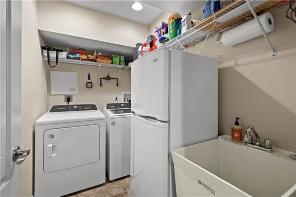 $495,000 | 3012 Laura Lane, Lawrence, PA 15055