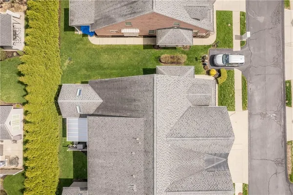 $495,000 | 3012 Laura Lane, Lawrence, PA 15055