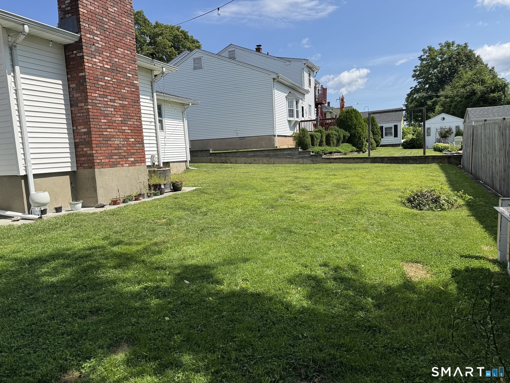 879 Congress Avenue Waterbury, CT 06708 - Photo 4 of 32 nice back yard, easy to keep!