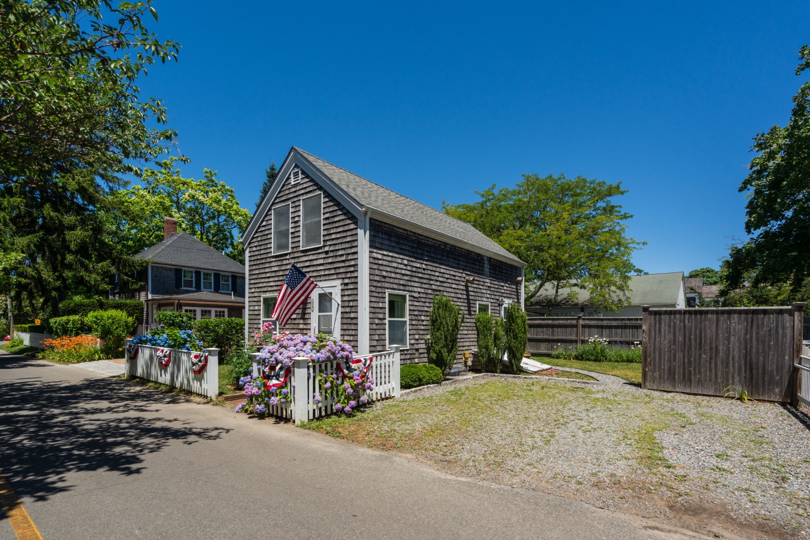 67 Simpsons Lane Edgartown, MA 02539 - Photo 2 of 19 Gallery Image 2