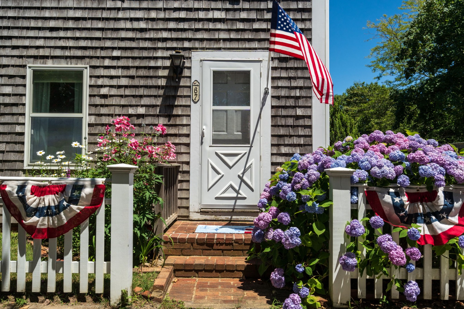 67 Simpsons Lane Edgartown, MA 02539 - Photo 3 of 19 Gallery Image 3