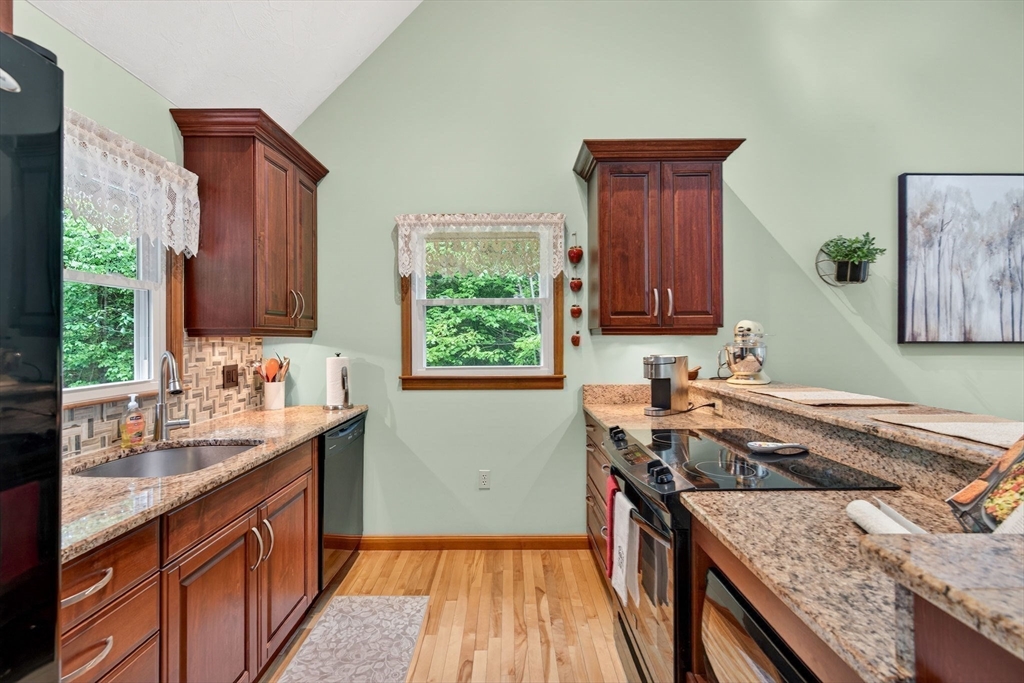 57 Sargent Road Westminster, MA 01473 - Photo 11 of 28