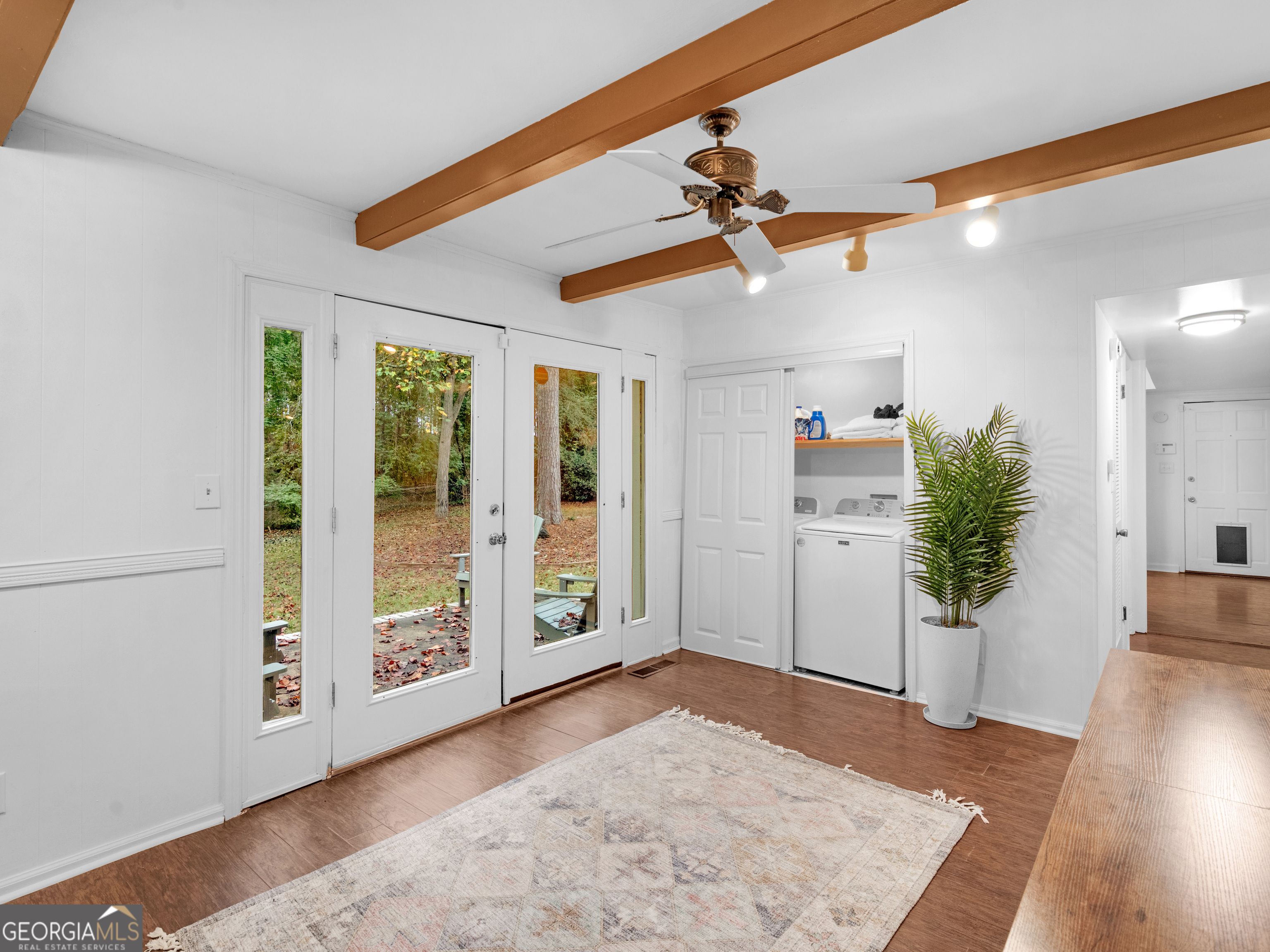 262 Rhodes Drive Athens, GA 30606 - Photo 13 of 21 en view interior of the house and wooden floor