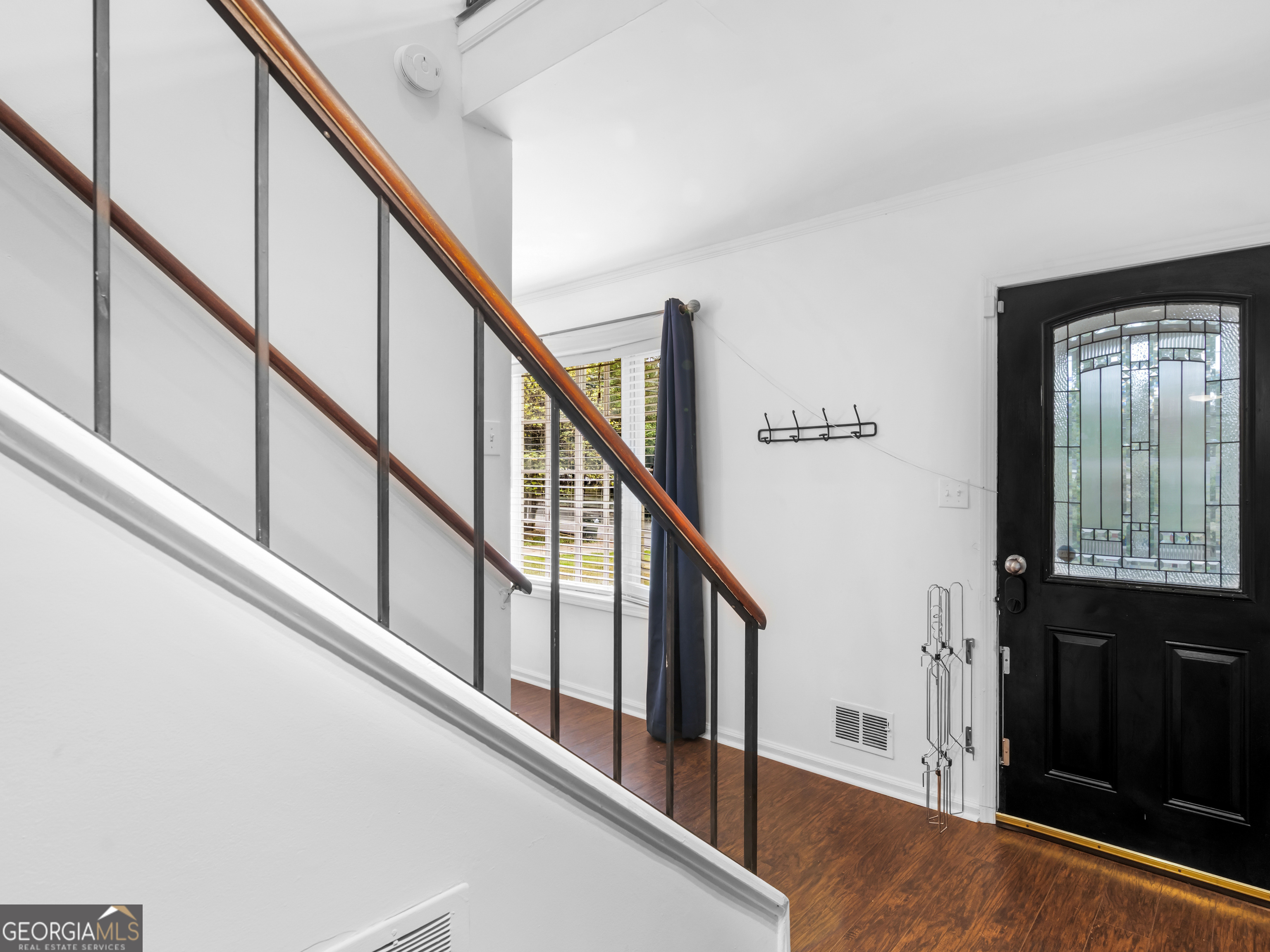 262 Rhodes Drive Athens, GA 30606 - Photo 2 of 21 a view of entryway