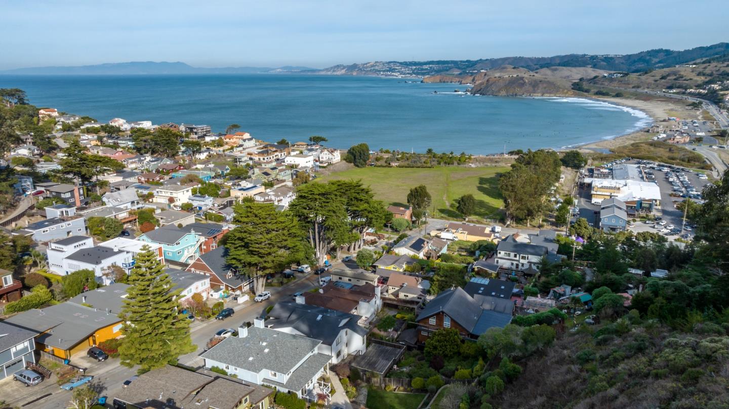 1415 Grand Avenue Pacifica, CA 94044 - Photo 35 of 47 an aerial view of residential houses with outdoor space