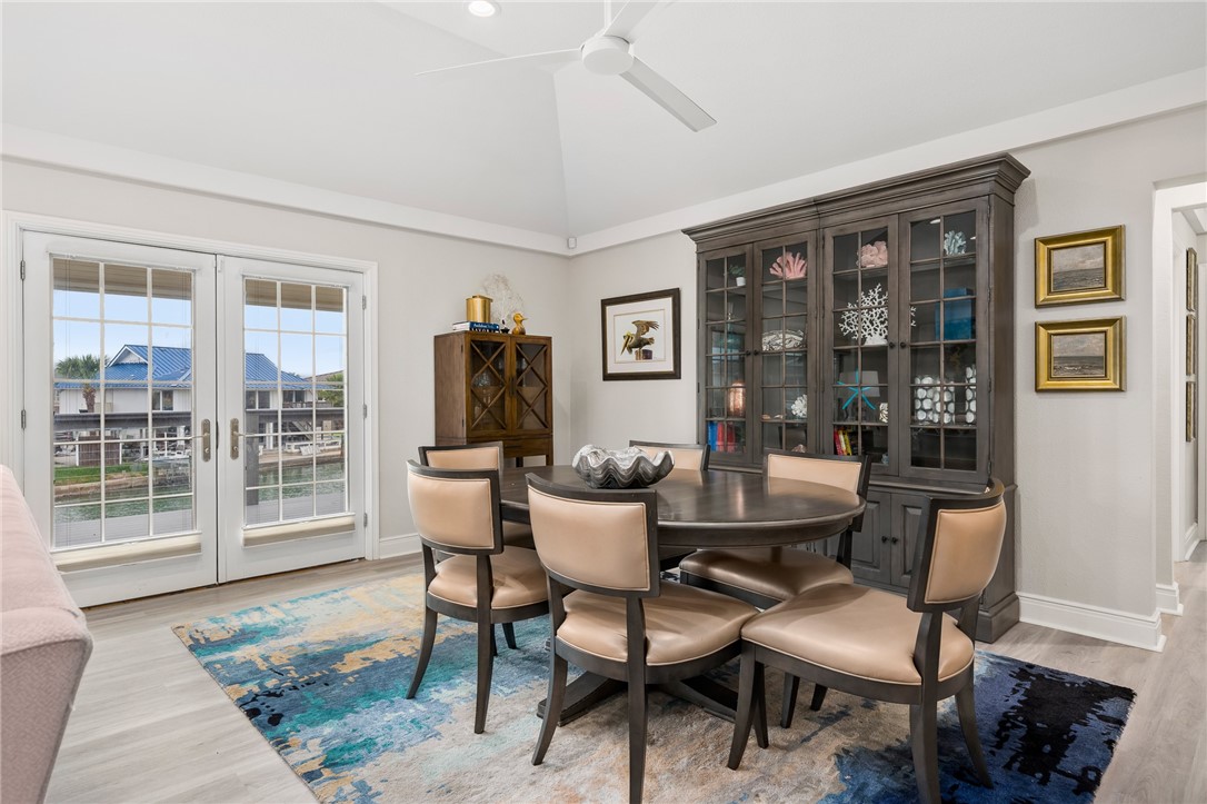 25 Luau Lane Rockport, TX 78382 - Photo 14 of 39