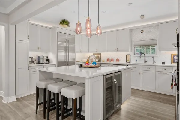 $1,750,000 | 25 Luau Lane, Rockport, TX 78382
