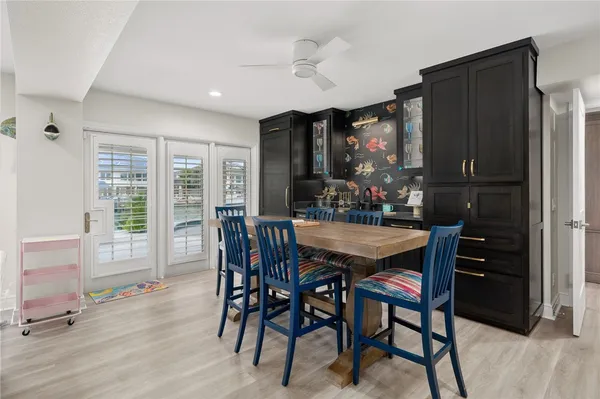 $1,750,000 | 25 Luau Lane, Rockport, TX 78382