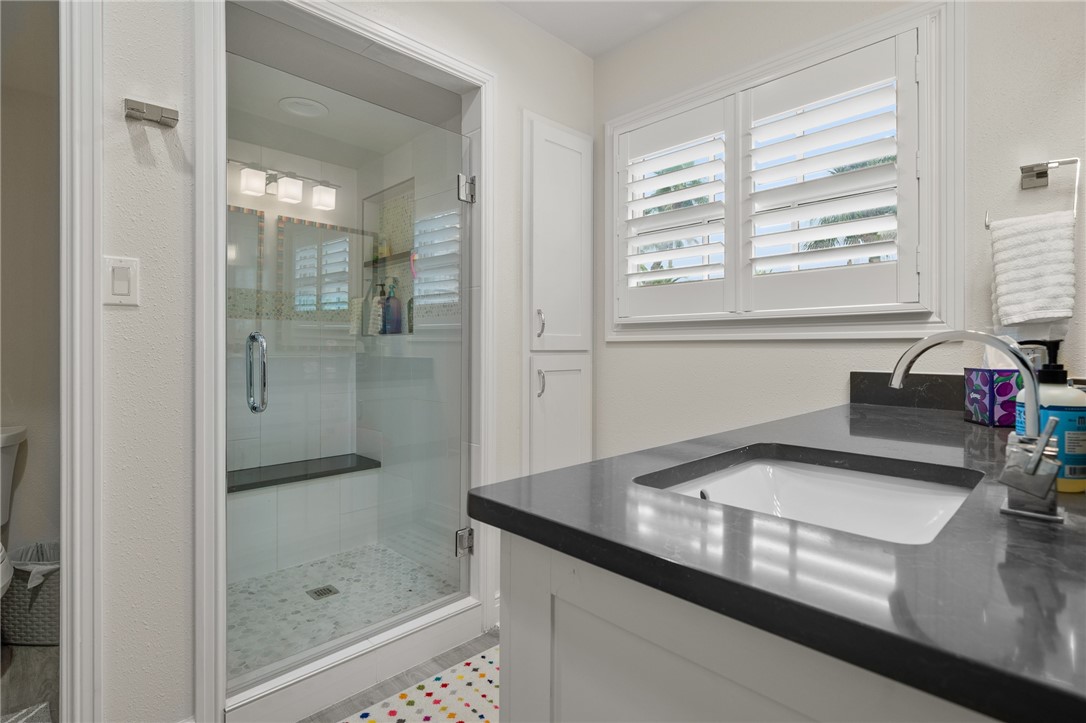 25 Luau Lane Rockport, TX 78382 - Photo 10 of 39