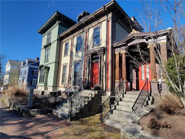 $5,000 | 92 Pelham Street, Unit 1, Newport, RI 02840