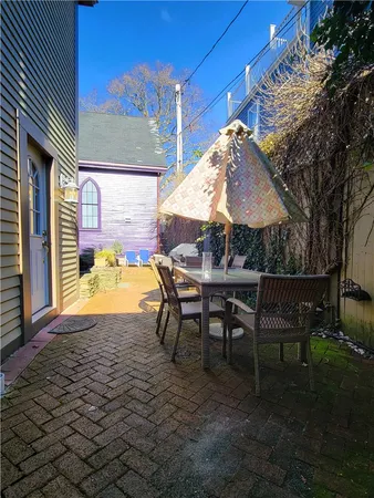 $5,000 | 92 Pelham Street, Unit 1, Newport, RI 02840