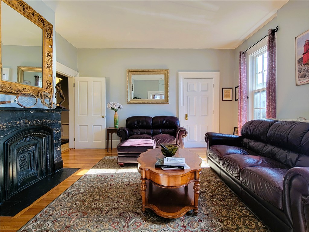 92 Pelham Street, Unit 1 Newport, RI 02840 - Photo 7 of 36