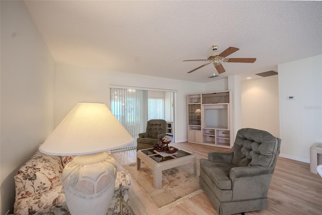 9485 Southwest 92nd Street Road Ocala, FL 34481 - Photo 7 of 23 Gallery Image 7
