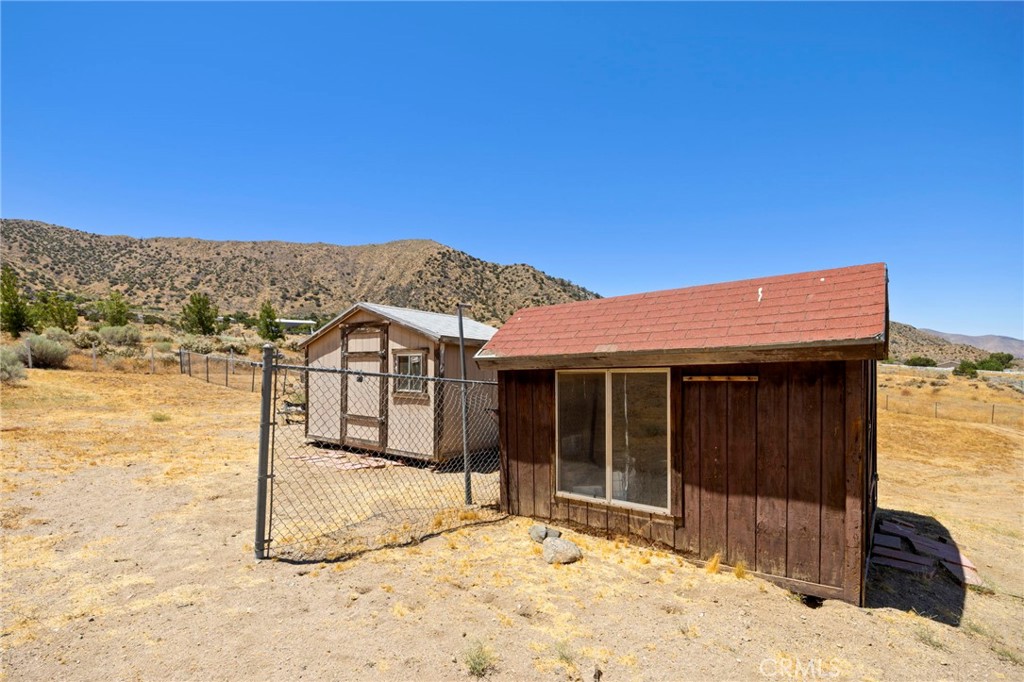 902 Searchlight Ranch Road Acton, CA 93510 - Photo 40 of 58
