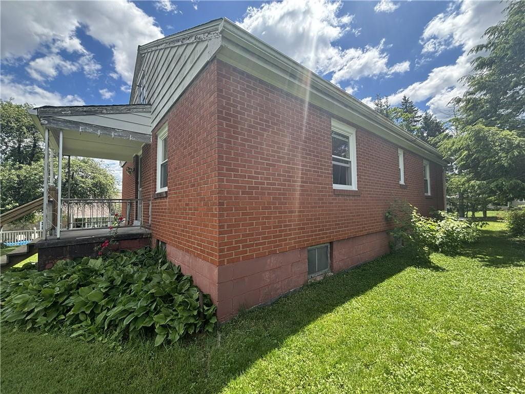 809 Carbon Road Greensburg, PA 15601 - Photo 8 of 48
