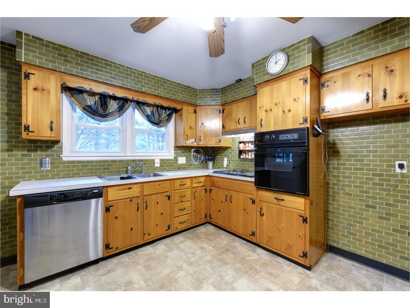 159 Valleyview Drive Exton, PA 19341 - Photo 8 of 25 Gallery Image 8