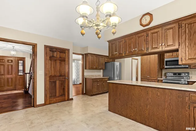 $489,900 | 29 Cherry Lane, Morton, IL 61550