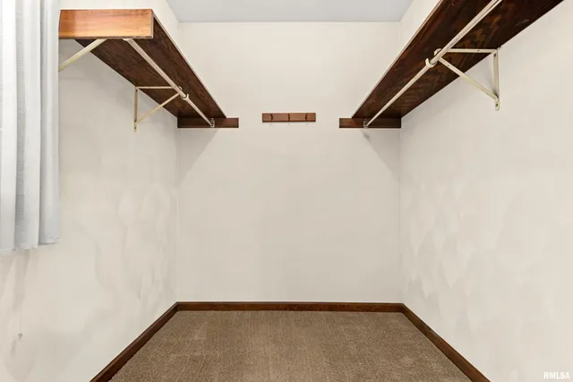 $489,900 | 29 Cherry Lane, Morton, IL 61550