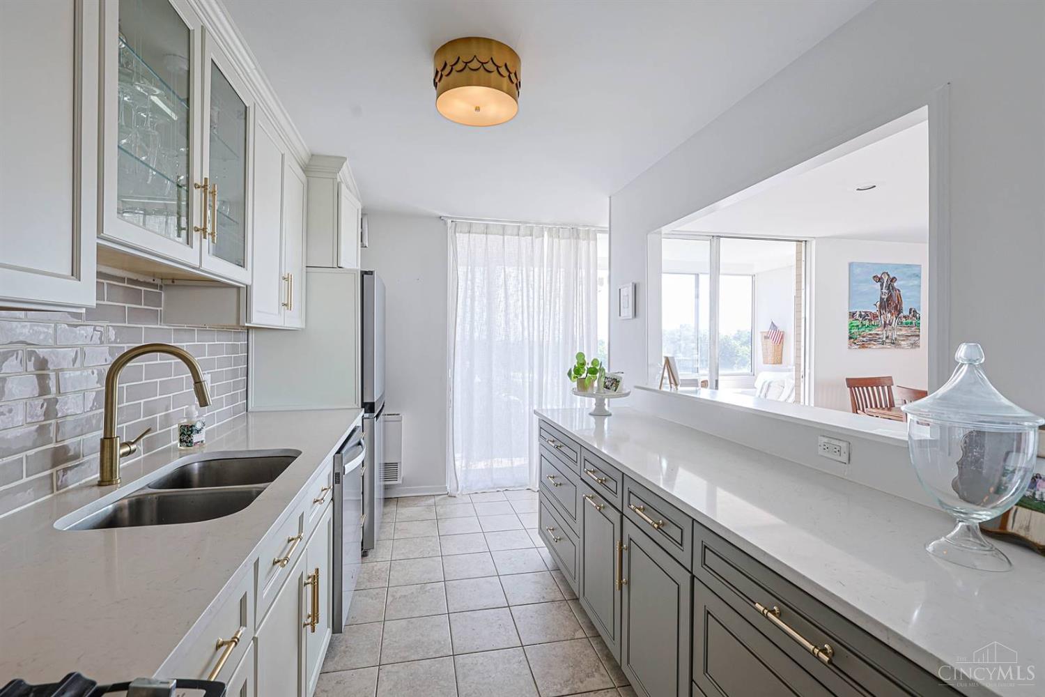 2324 Madison Road, Unit 1003 Cincinnati, OH 45208 - Photo 15 of 34 Gallery Image 15