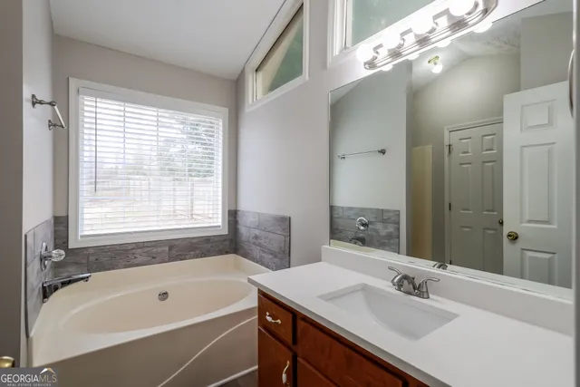 $2,005 | 5107 Scenic View Road, Flowery Branch, GA 30542