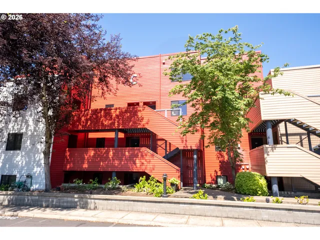 $249,000 | 710 Northwest Naito Parkway, Unit C12, Portland, OR 97209