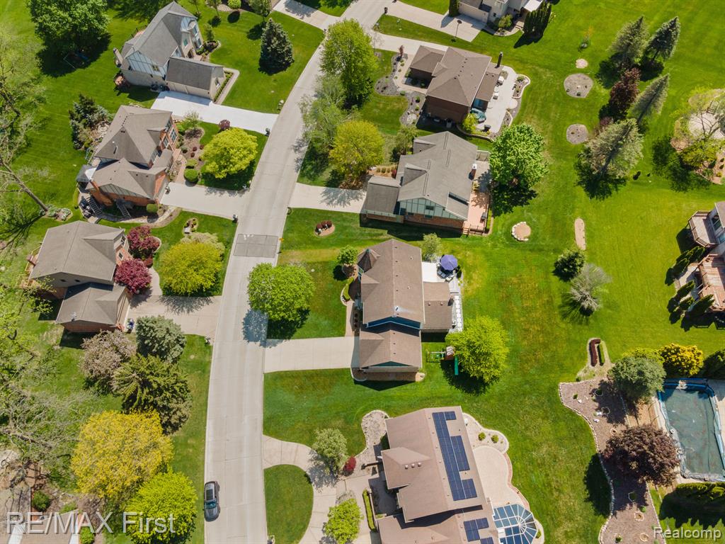 1209 Grandview Drive Rochester Hills, MI 48306 - Photo 37 of 46